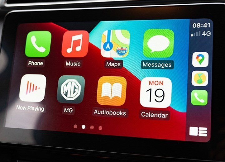 Apple CarPlay <span>и Android Auto</span>